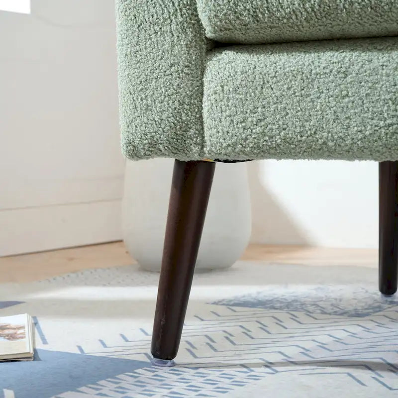 Poltrona a botte con gambe in legno e cuscino lombare