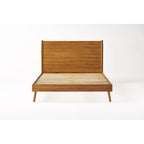 Letto matrimoniale king-size con piattaforma in legno di acacia con gambe oblique