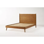 Letto matrimoniale king-size con piattaforma in legno di acacia con gambe oblique