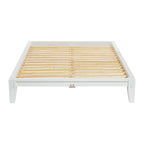 Letto a piattaforma in legno massello con giunzioni giapponesi