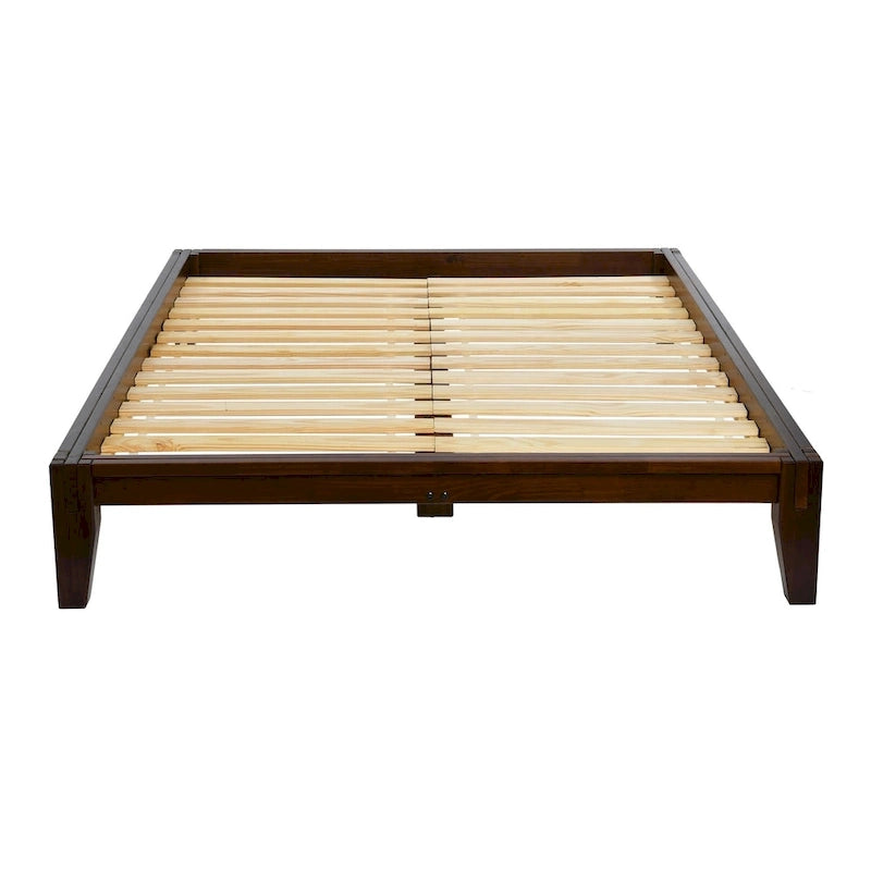 Letto a piattaforma in legno massello con giunzioni giapponesi